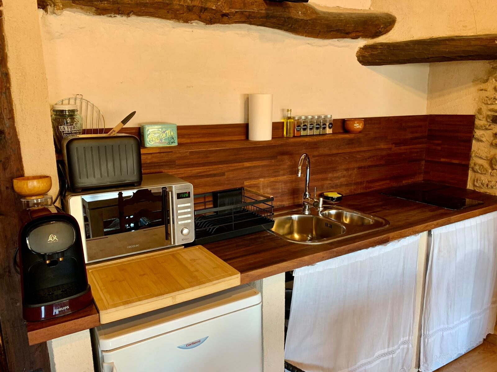 Cocina de madera del apartamento Luis Javier
